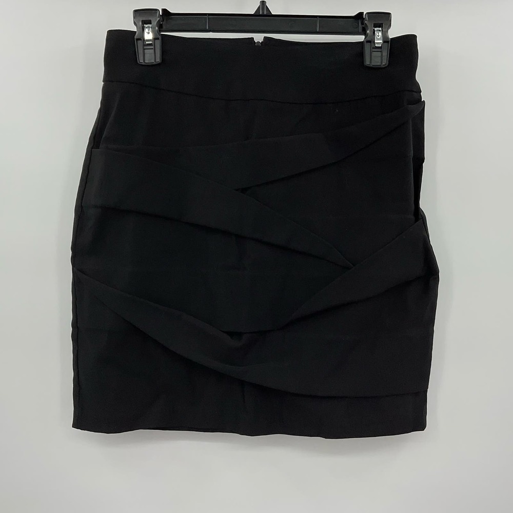 Black Pencil Skirt Size Large (x170)‎